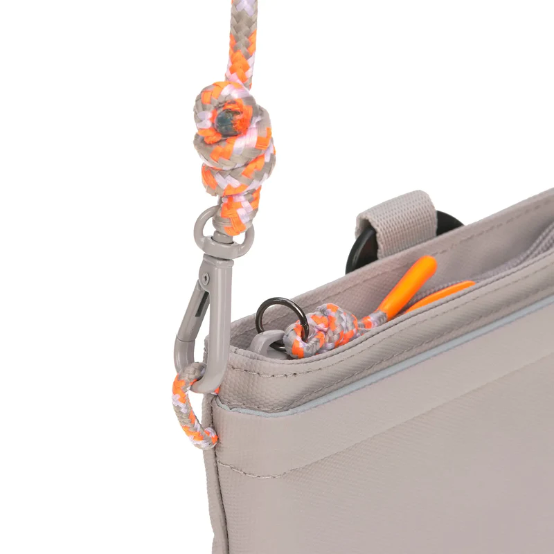 Palopa Leckerlibeutel – Karl, taupe (längenverstellbare Kordel grau/orange/pastell lila) – Bild 8