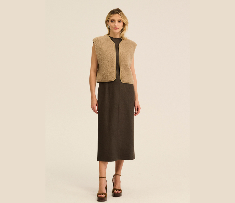 Alwero – Weste „CAMINO“ Adult, TAN, Biowolle Ultra Light – Bild 3