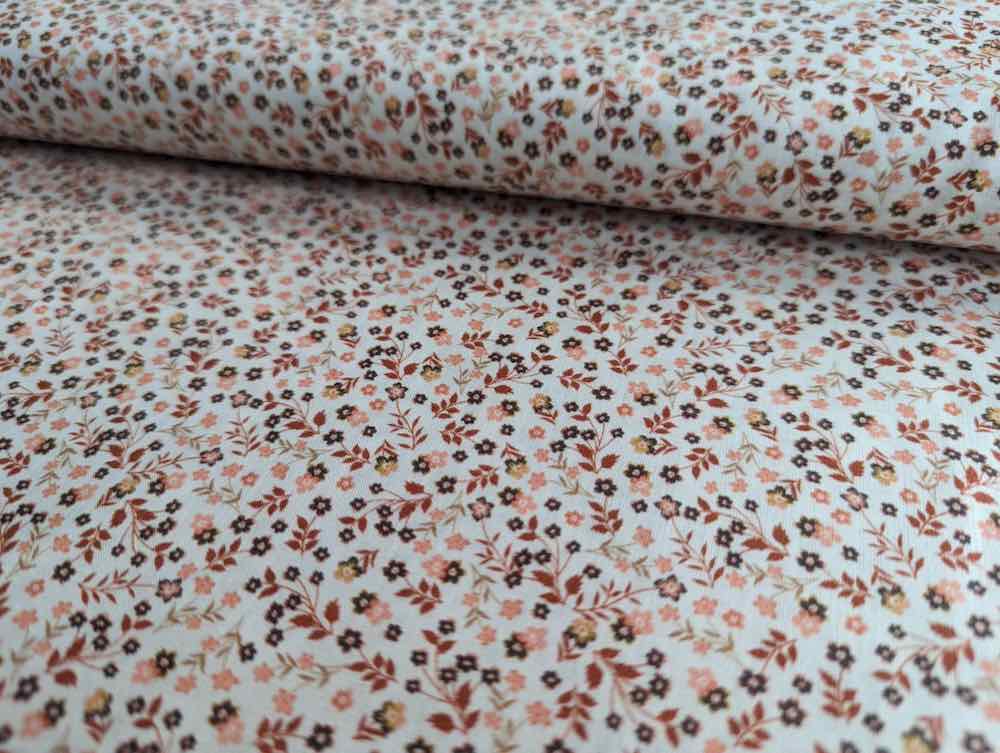 Baumwollstoff, kleine Blumen Beere / Rost auf Weiß – Organic Cotton