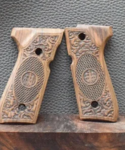 Beretta Mod.92FS, Motiv Ziserlierung mit Logo, MAK-Grips, Walnuss, Neuware zum Sonderpreis!