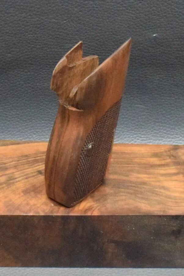 SIG, P 210, Ausführung 6, Fischhaut, SIG P210 Emblem, Nußbaum – Bild 5