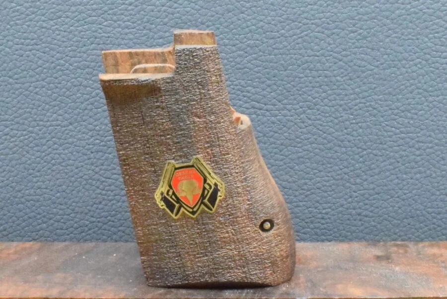 IMI Desert Eagle , Ausführung 19, Desert Eagle Emblem, punziert, Nußbaum – Bild 2