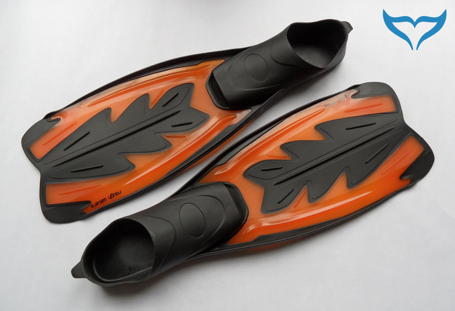 Rough Waters Schuhflossen Flossen Speedy orange-schwarz RW Schnorchelflossen Neu