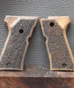 Beretta Mod.92FS,  glatte Oberfläche/Punziert, Walnuss, Befestigung seitlich, Neuware zum Sonderpreis!