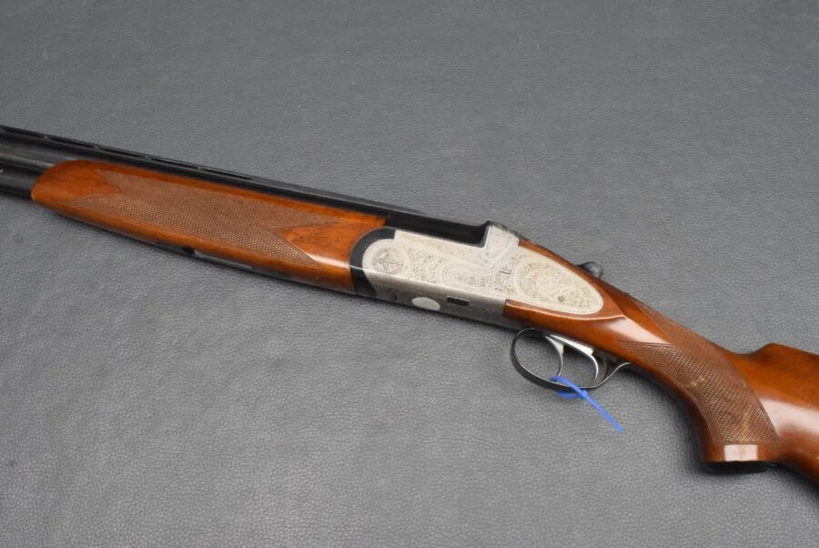 Italienische BDFL Bockdoppelflinte, Kaliber 12/70, 70cm Läufe, DA, Seitenplatten, graviert, gut