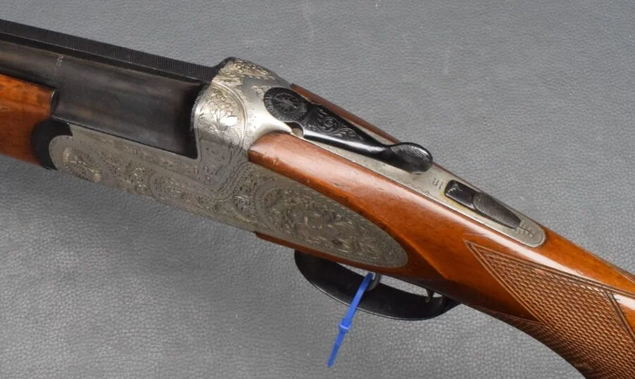 Italienische BDFL Bockdoppelflinte, Kaliber 12/70, 70cm Läufe, DA, Seitenplatten, graviert, gut – Bild 4