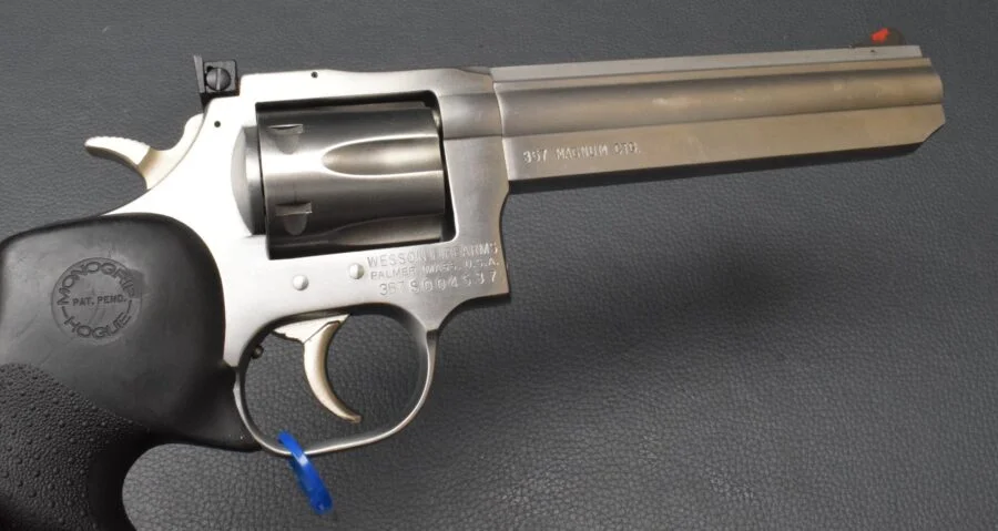 Dan Wesson Modell 715, 6″, Kal. 357 Mag, defekt, Ersatzteilspender! – Bild 5
