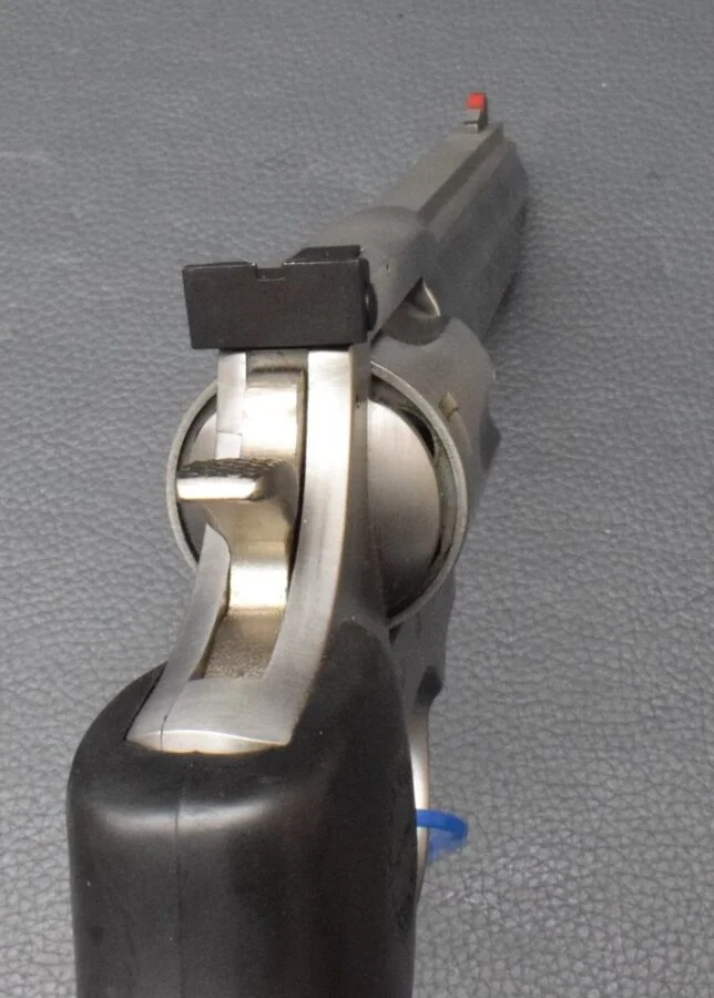 Dan Wesson Modell 715, 6″, Kal. 357 Mag, defekt, Ersatzteilspender! – Bild 7