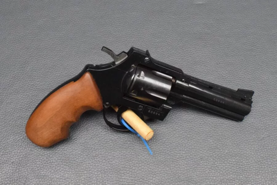 Luger / HS-Schmidt, Kaliber 32 S&W long, Revolver, 3″ Lauf, Holzgriff, neuwertig – Bild 3