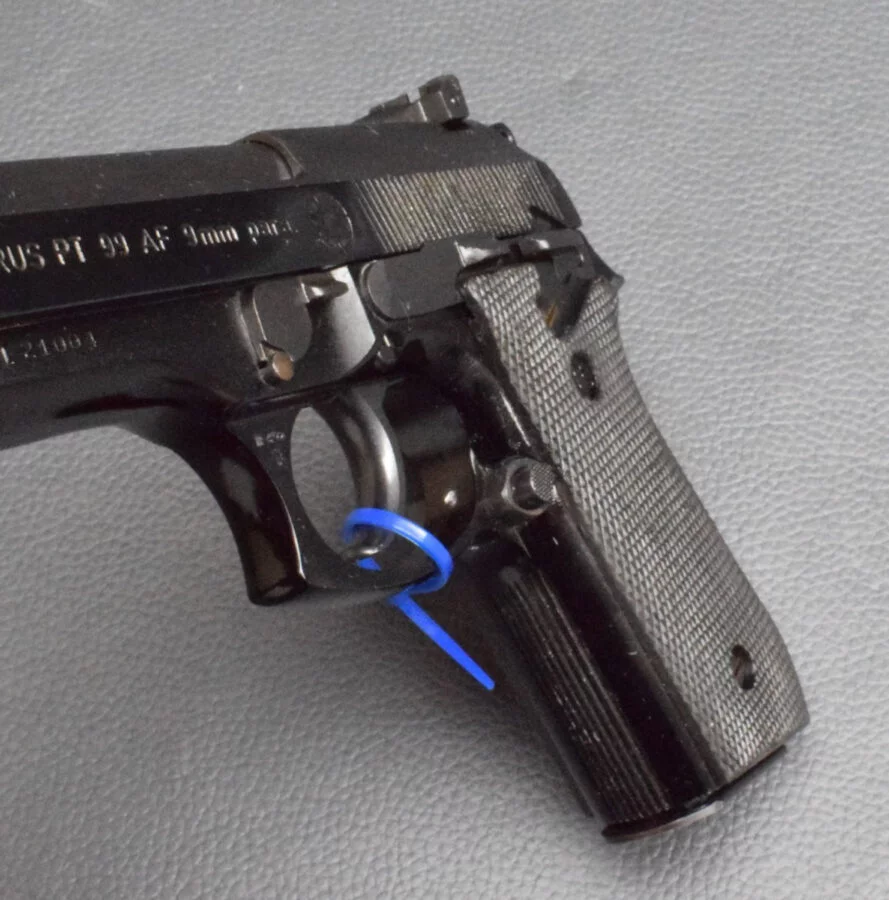 Taurus PT99AF , Kaliber 9mm Para, mit Holster & Zubehör, gut – Bild 6